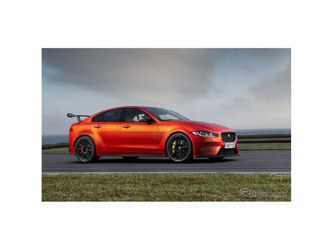 ジャガー E-PACE と XE SV プロジェクト8 を道内初公開 1月19日より