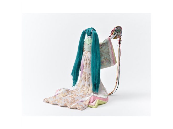 初音ミク」の非売品ひな人形が完成、3月9日までの期間限定で展示
