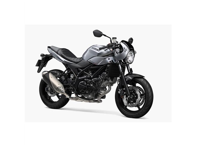 スズキ、“ネオレトロ”な新型「SV650X ABS」を発売 - 価格.com スズキ、“ネオレトロ”な新型「SV650X ABS」を発売 - 価格.com