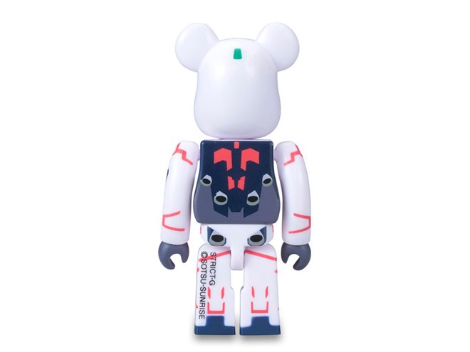 ガンダムUC×ベアブリック」が付属する限定Tシャツ、STRICT-Gで
