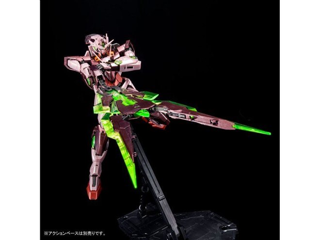 トランザム発動」赤く輝く機体をイメージ、ダブルオークアンタのMG