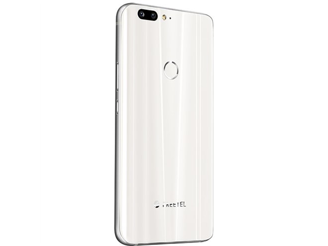 FREETEL、デュアルカメラ搭載の5.5型「REI 2 Dual」を39,744円で