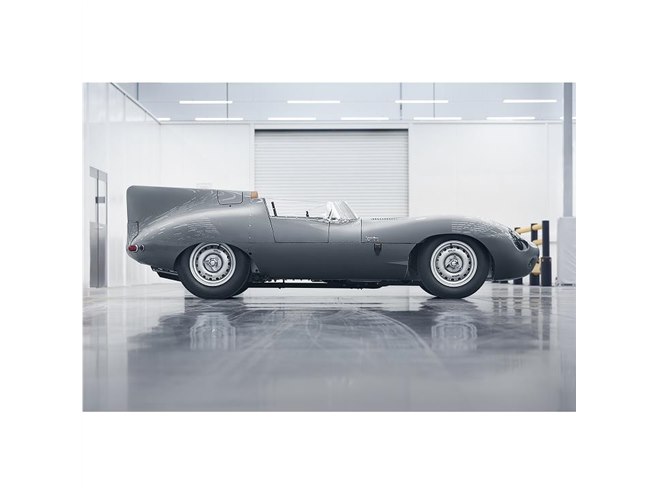 ジャガーが伝説のレーシングカー「Dタイプ」を再生産 - 価格.com