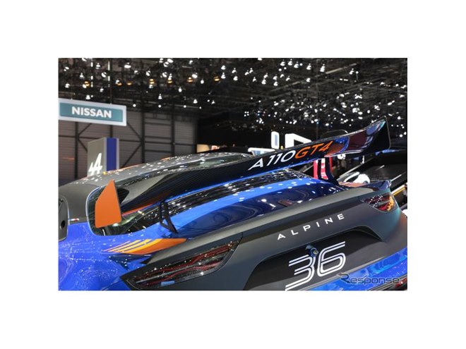 Alpine A110 GT4 Cup + A110 production version in action