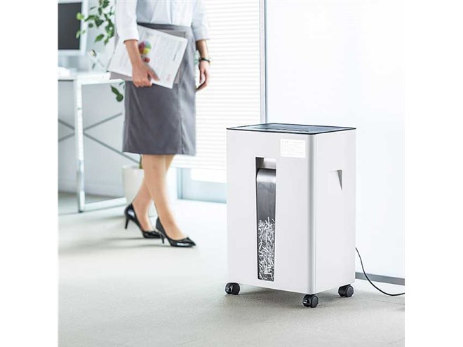サンワ、A4を18枚同時に最大20分連続使用できるクロスカット