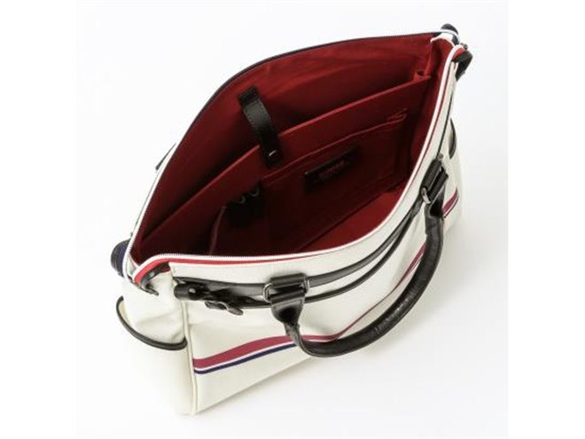 京王電鉄、京王線カラーの男性向けビジネスバッグなど数量限定発売