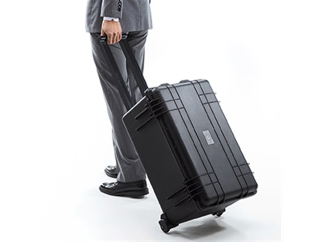 カメラ/レンズに合わせて抜き取れるクッション付き、キャリー型ハード