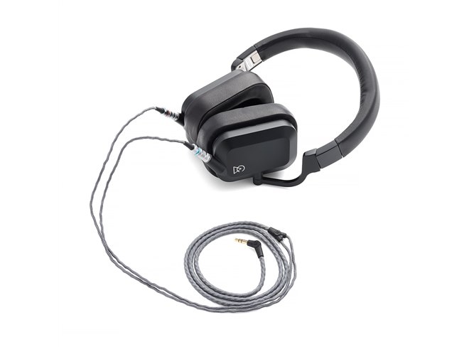 Campfire Audio Cascade ヘッドホン Campfire Audioブランド初のヘッドホン「CASCADE」が92,500円で発売