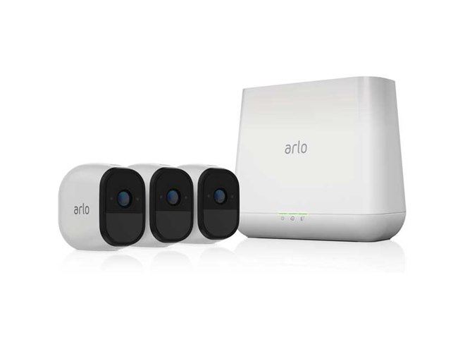 ネットギア、完全ワイヤレスカメラ「Arlo Pro」にカメラ3台、4台モデル
