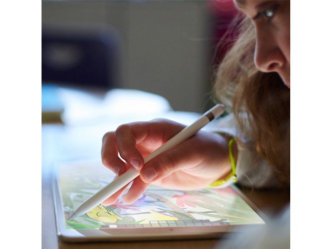 au、新しい9.7型「iPad」（第6世代）を4月4日より発売へ - 価格.com