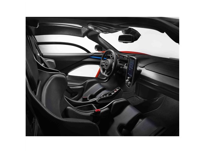 最高出力800psの高性能モデル「マクラーレン・セナ」上陸 - 価格.com