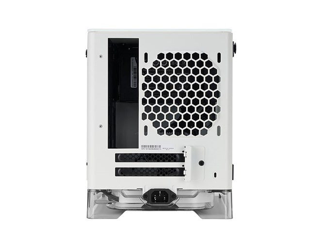 IN WIN、ワイヤレス充電に対応したMini ITXケース「A1」 - 価格.com