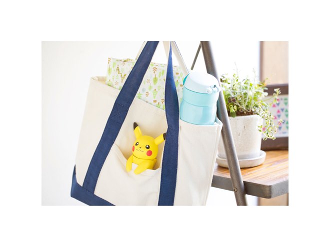 タカラトミー、話しかけると振り向いてこたえるリアルなピカチュウ