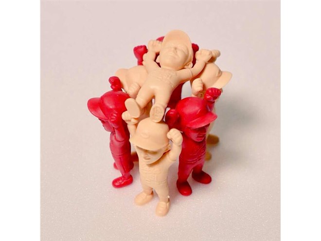 広島カープの選手がミニフィギュアに、球団公認の「炎の赤ヘル戦士