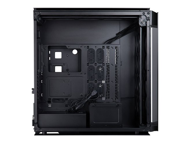 Corsair、2台のシステムを搭載できる2in1ビルド対応PCケース