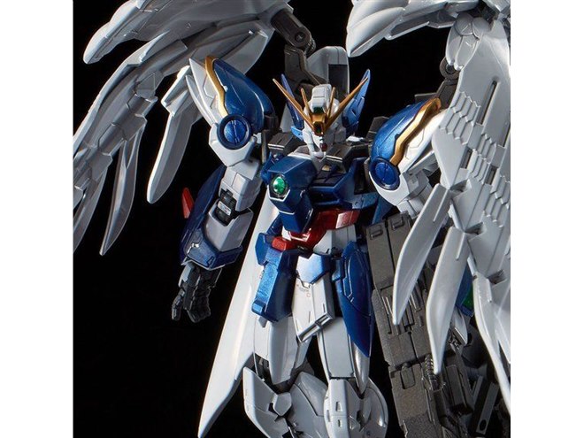 ドライツバーク装備のガンプラ「ウイングガンダムゼロ EW チタニウム