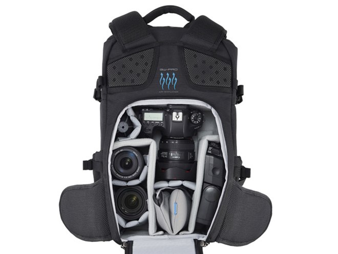 ハクバ、2気室構造のカメラバックパック「GW-PRO RED リアゲート