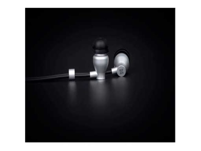 HIFIMAN、9.2mmダイナミックドライバー搭載の「RE800/RE2000 Silver