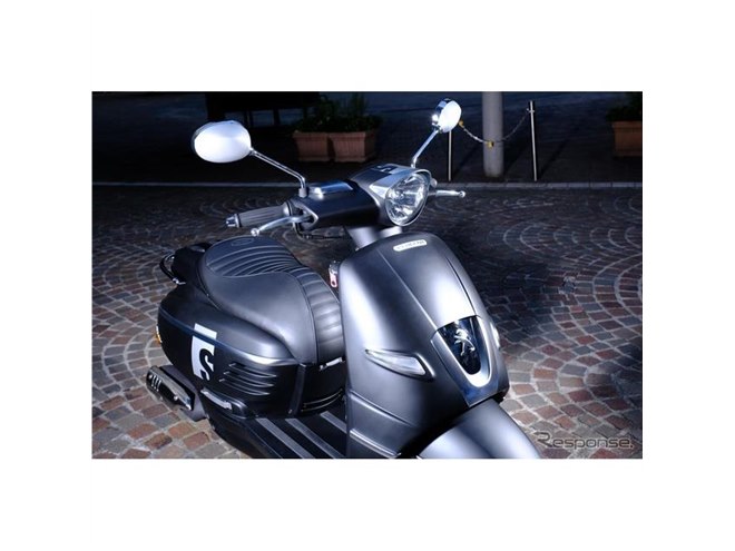 プジョーはクルマだけじゃない！ ネオレトロな大人スクーター