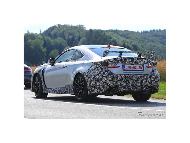 レクサス RC の頂点「RC F GT」市販化へ!? ド迫力のリアウイングに