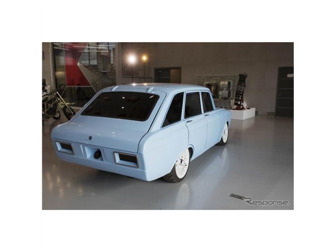 ロシアのカラシニコフ、「EVスーパーカー」発表…モーターは300hp