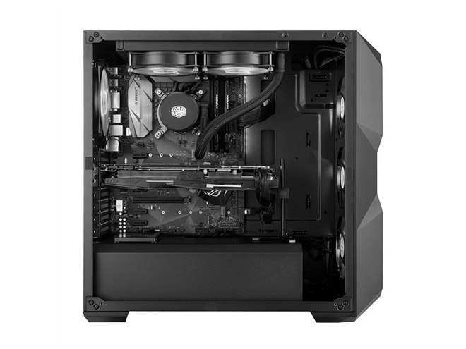 PCケースとレール　2点ずつ クーラーマスター、3Dダイヤモンドカットデザインを採用したPCケース