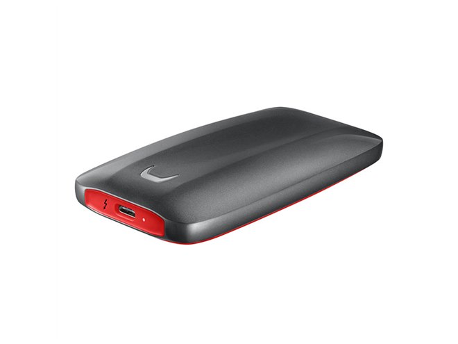サムスン ポータブルSSD X5 Thunderbolt 3 ２TB サムスン、Thunderbolt 3接続で最大2800MB/sに対応した