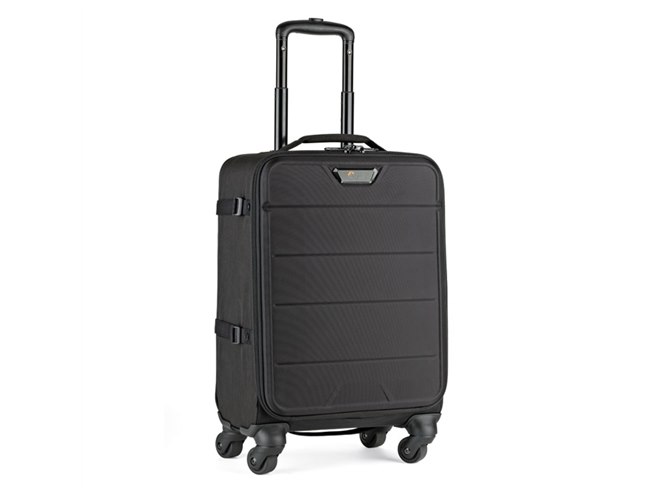 ロープロ、4輪ローラー搭載の機内持込カメラバッグ「Photo Stoream