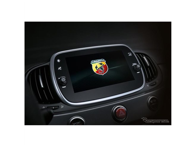 アバルト 595、車載インフォテインメントシステムを強化 Apple