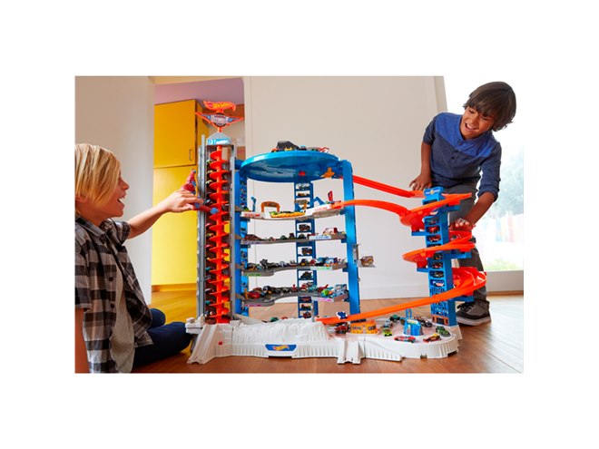 ホットウィール、史上最大サイズの「HW スーパーアルティメット