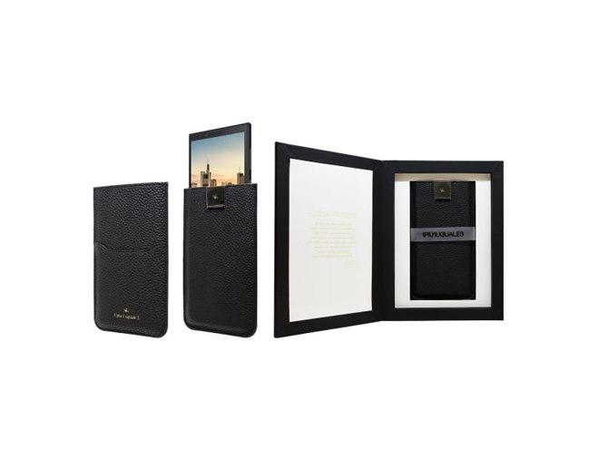 【美品】ブラックベリーKEY2 128GB ＋ケース 物理キースマホ「BlackBerry KEY2」、高級本革ケースセットが129,800円