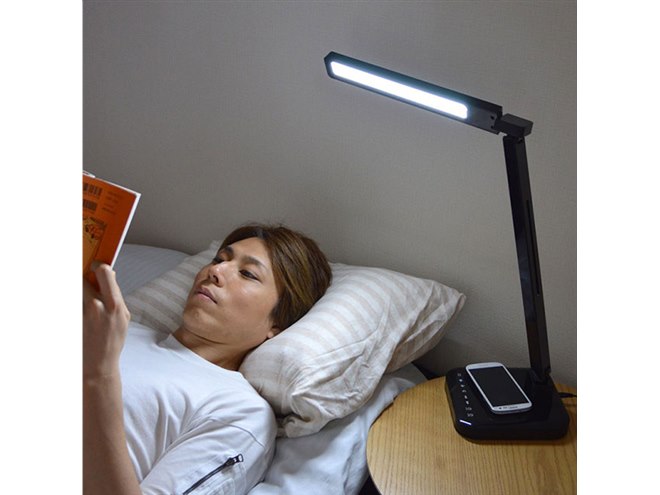 サンコー、ワイヤレス充電に対応したLEDライトスタンド - 価格.com