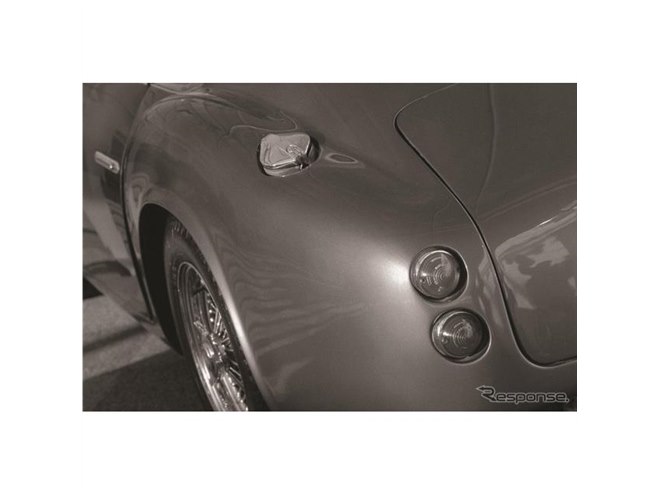 2台ペアでの購入が前提、アストンマーティンがザガート100周年記念車