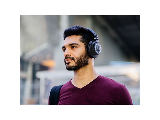 オーテク、モニターヘッドホン「ATH-M50x」をベースにした