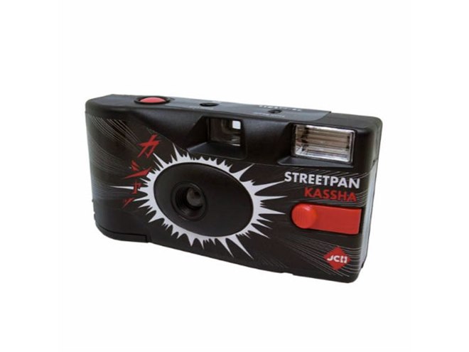 27枚撮りモノクロの使い捨てカメラ「JCH StreetPan Kassha」、2,268円