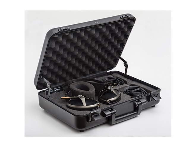 Meze Audio、平面磁界駆動型ハイブリッドデュアルコイルヘッドホン