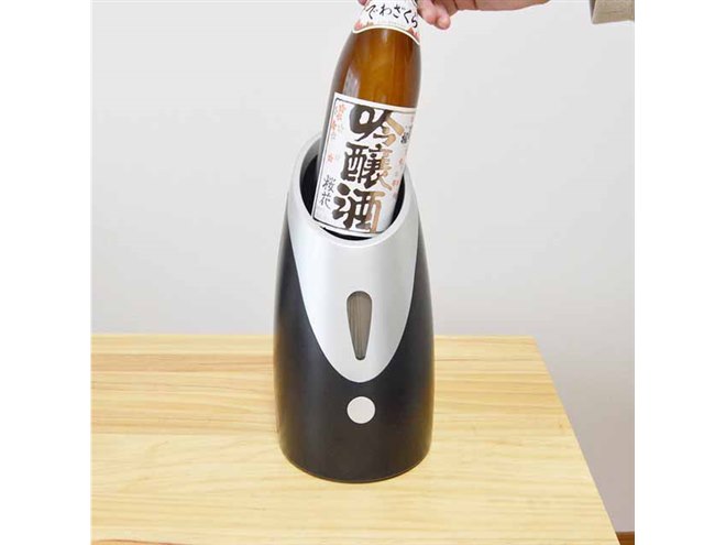 卓上に置ける「1本用ワインクーラー」発売、ボタンひとつで温度を切り替え - 価格.com