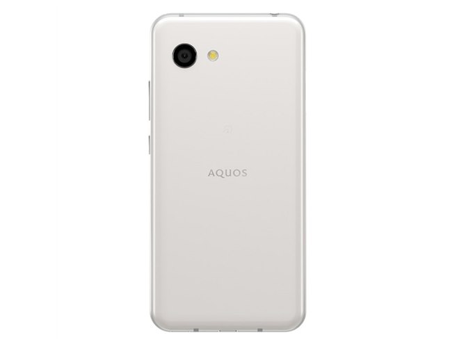 シャープ、片手で操作しやすい5.2型フルHD+液晶スマホ「AQUOS R2