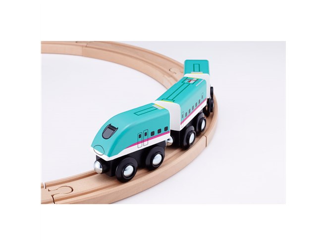 ポポンデッタ、木の鉄道おもちゃになった日本の新幹線「moku TRAIN」5
