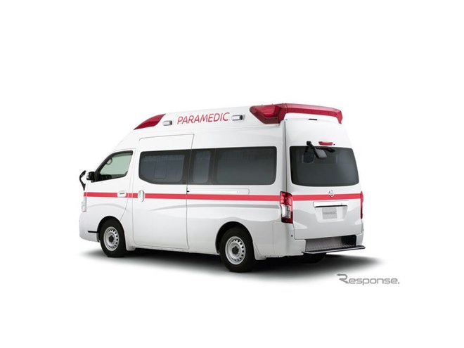 ＊‘０８年　高規格救急車・パラメディックのカタログ＊ 日産　パラメディック　高規格準処　救急車　 カタログ