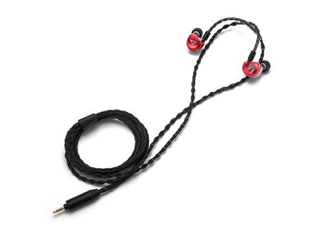 Astell&Kern Diana 3Way・3BAのユニバーサルIEM Astell&Kern