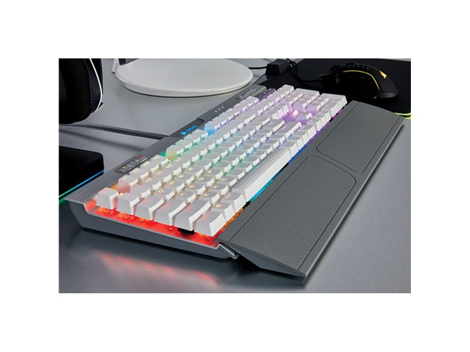 Corsair、Cherry MX Speedを採用したメカニカルゲーミングキーボード