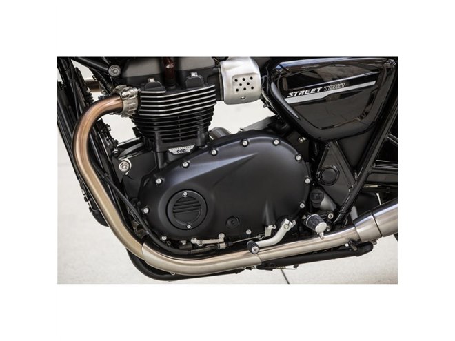 トライアンフ・ストリートツイン」の2019年モデル登場 - 価格.com