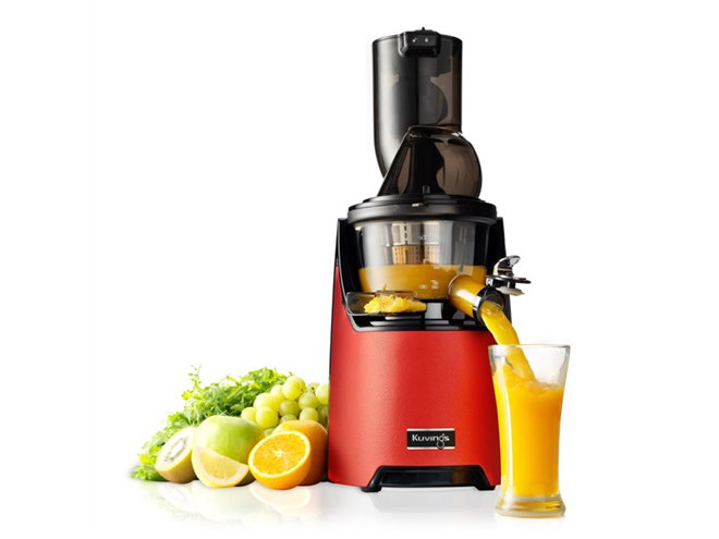 クビンズ、82mmのワイドな投入口を搭載した「レッドカラー」のスロー