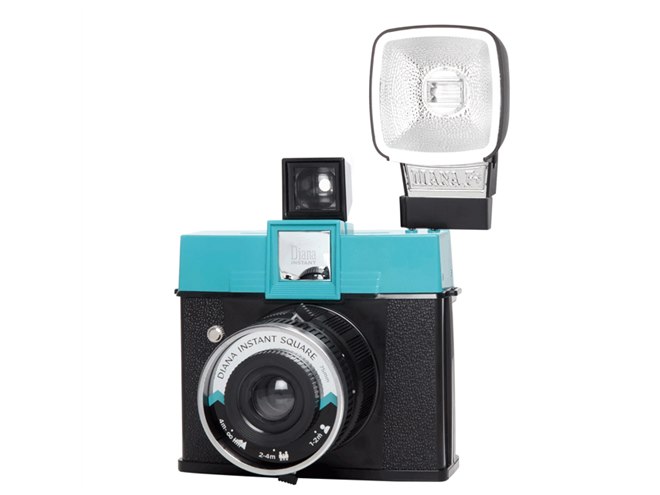 ロモ、レトロなデザインのスクエアインスタントカメラ「Diana Instant