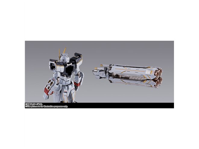 METAL BUILD初の布素材を使用した「クロスボーン・ガンダムX1