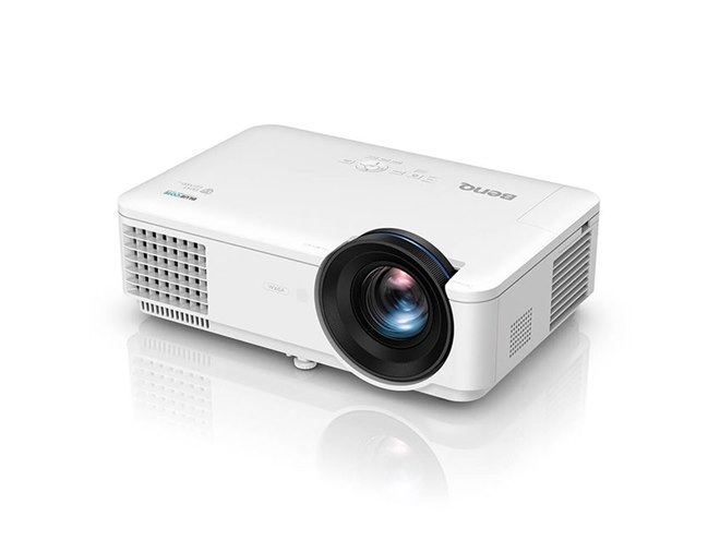 BenQ、短焦点BlueCoreレーザープロジェクター「LW820ST」 - 価格.com
