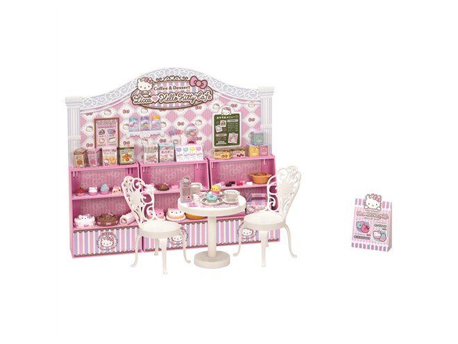 タカラトミー、ハローキティとコラボした「リカちゃん ハローキティ