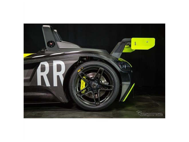 660kgのボディに400馬力、メキシコの軽量スポーツが進化…0-96km/h加速