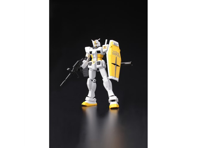 RX-78-2とプロ野球12球団がコラボ、「ガンダム40周年」でガンプラ発売 - 価格.com